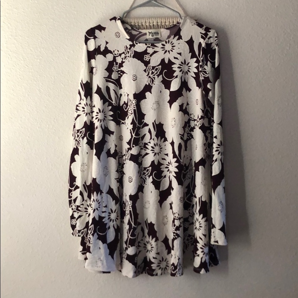 floral mini dress. Burgundy and cream